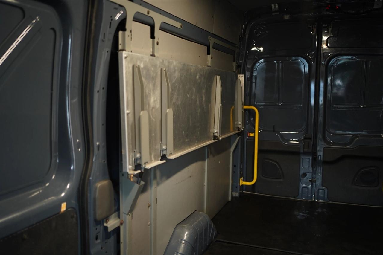 Ford Transit 250 Van High Roof w/Sliding Pass. 148-in. WB EL 2020