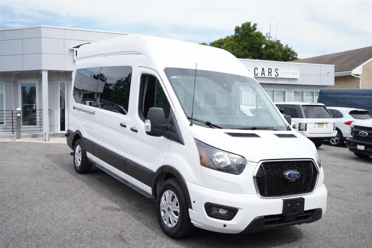 Ford Transit 350 Wagon High Roof XLT w/Sliding Pass. 148-in. WB 2024