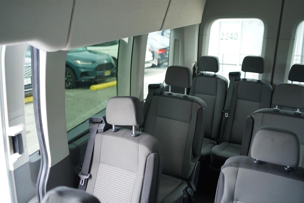 Ford Transit 350 Wagon High Roof XLT w/Sliding Pass. 148-in. WB 2024