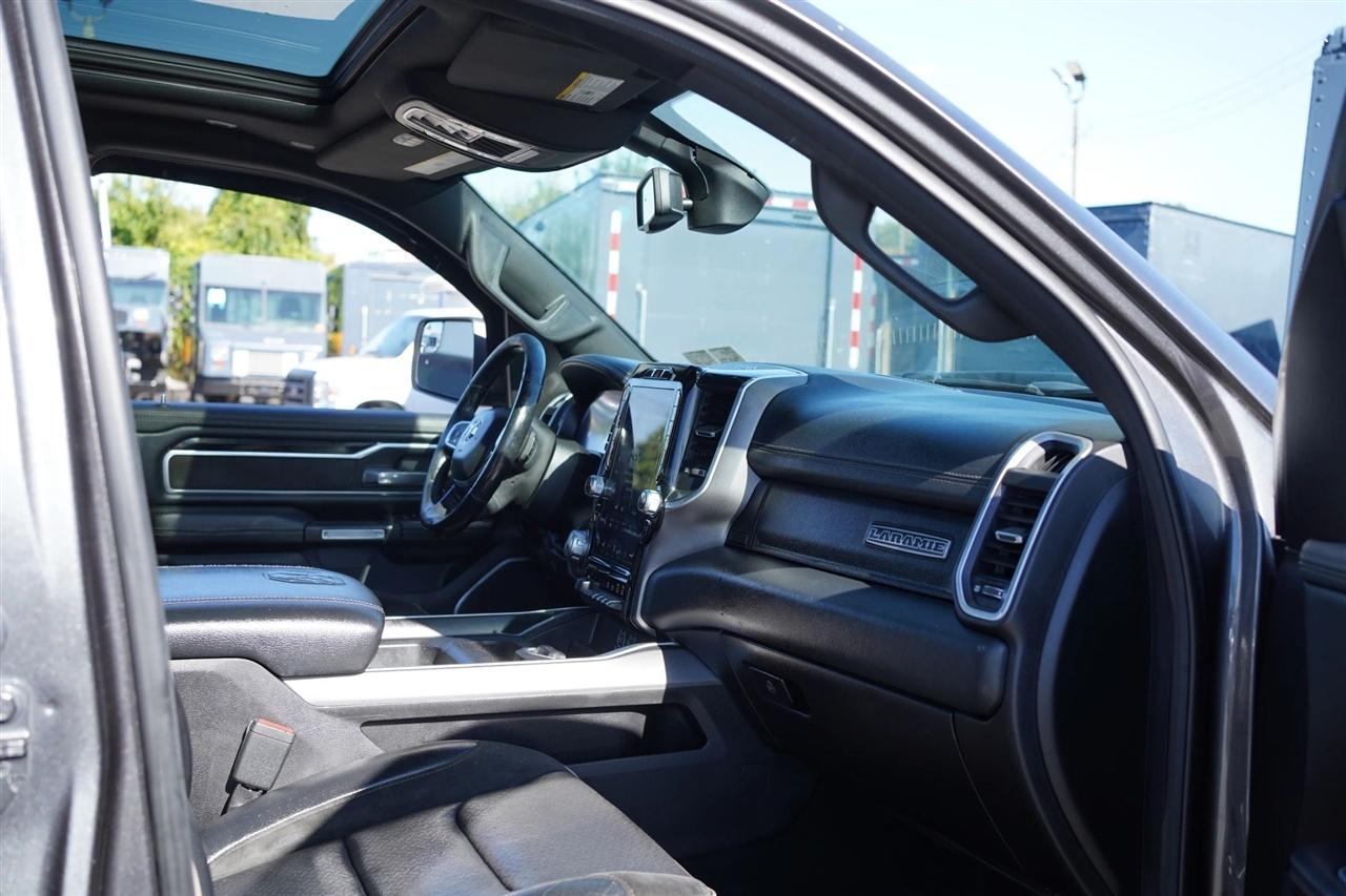 RAM 1500 Laramie Crew Cab SWB 4WD 2020