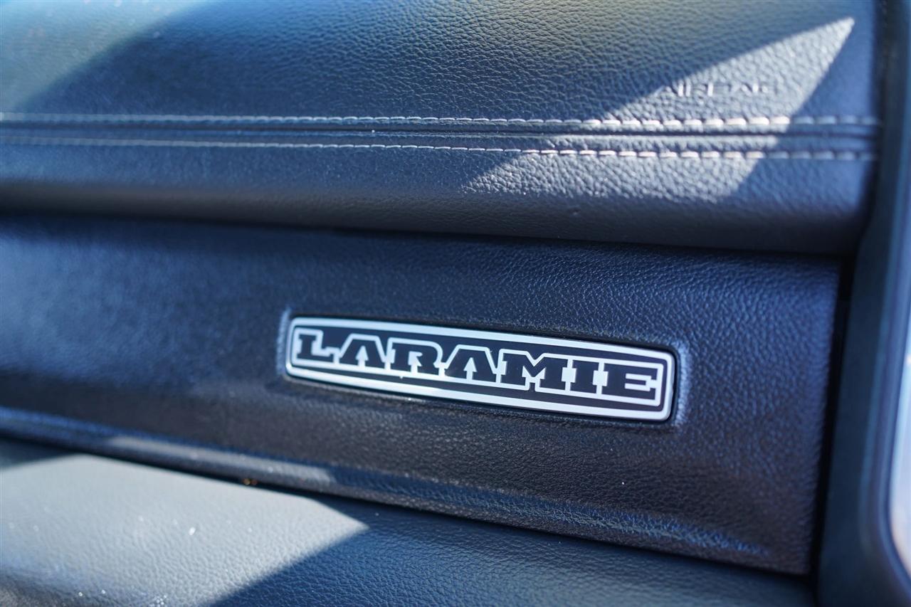 RAM 1500 Laramie Crew Cab SWB 4WD 2020