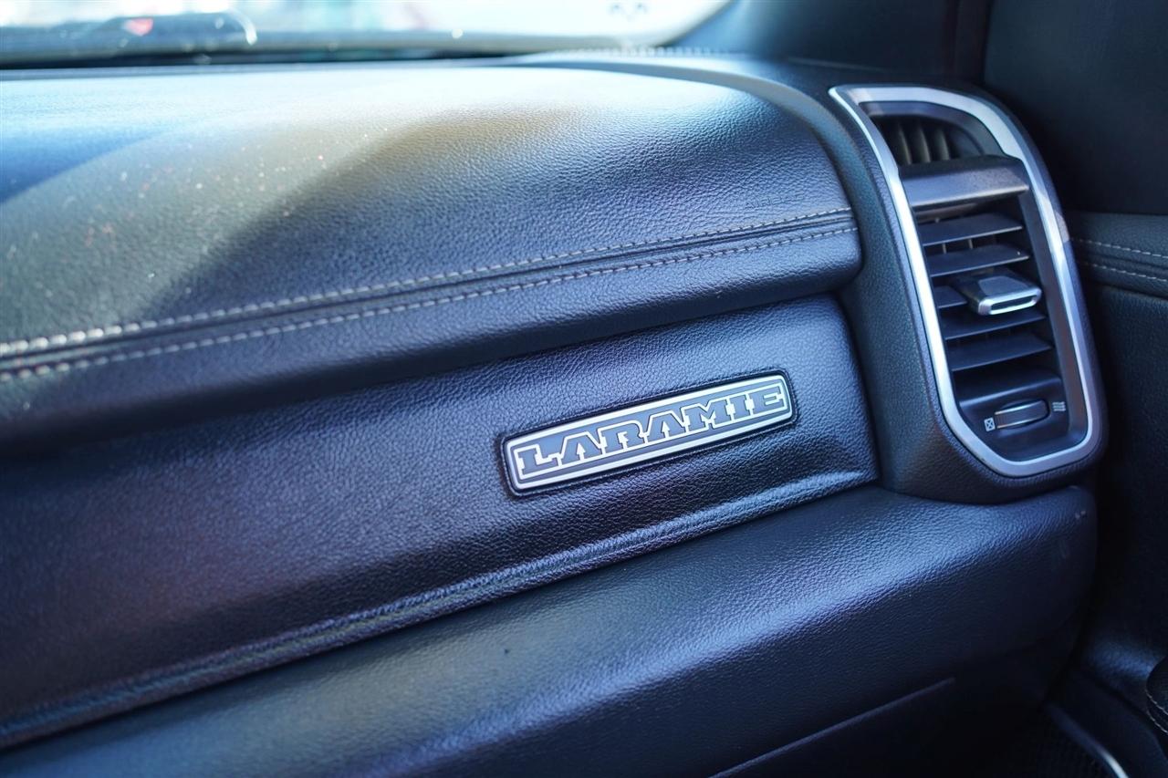 RAM 1500 Laramie Crew Cab SWB 4WD 2020