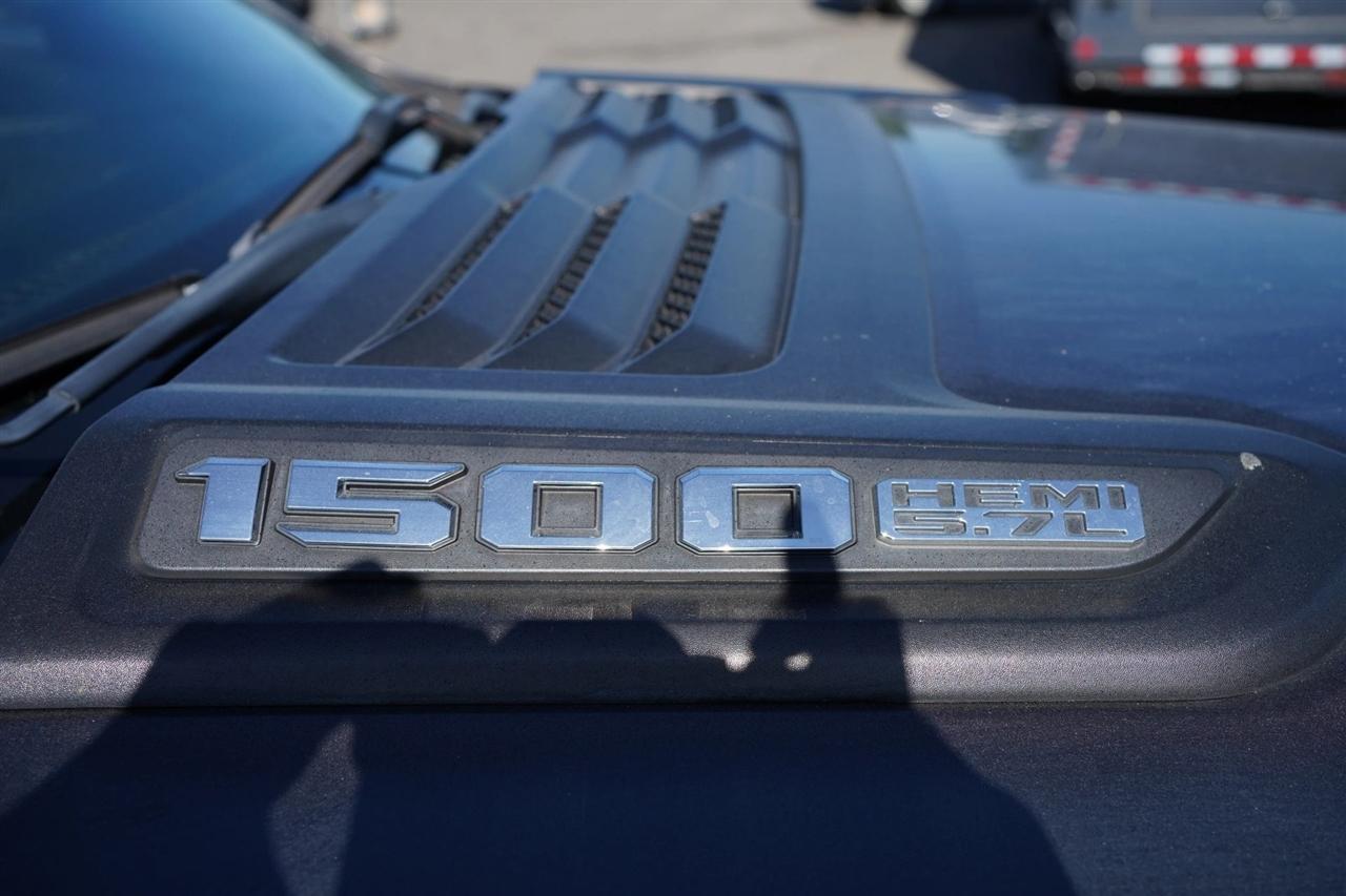 RAM 1500 Laramie Crew Cab SWB 4WD 2020