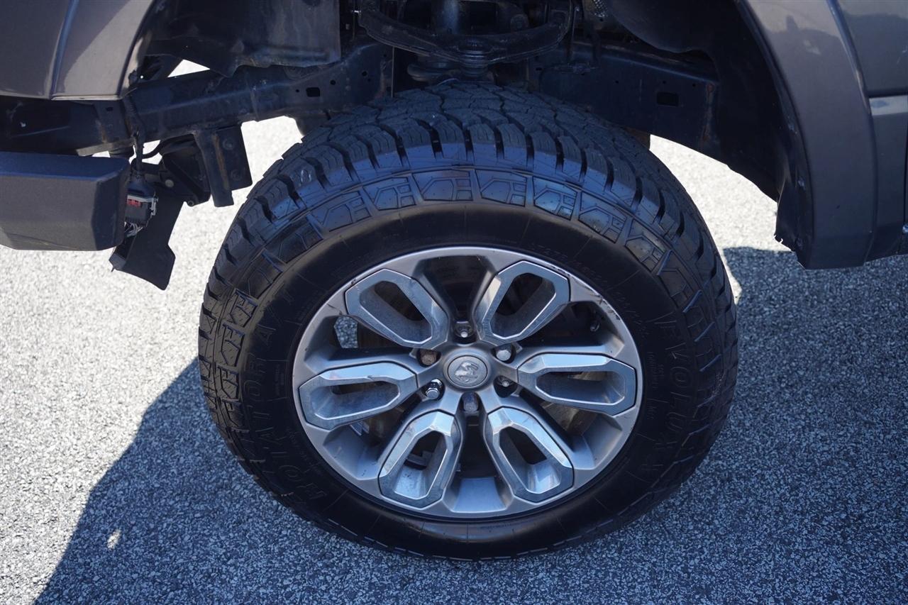 RAM 1500 Laramie Crew Cab SWB 4WD 2020
