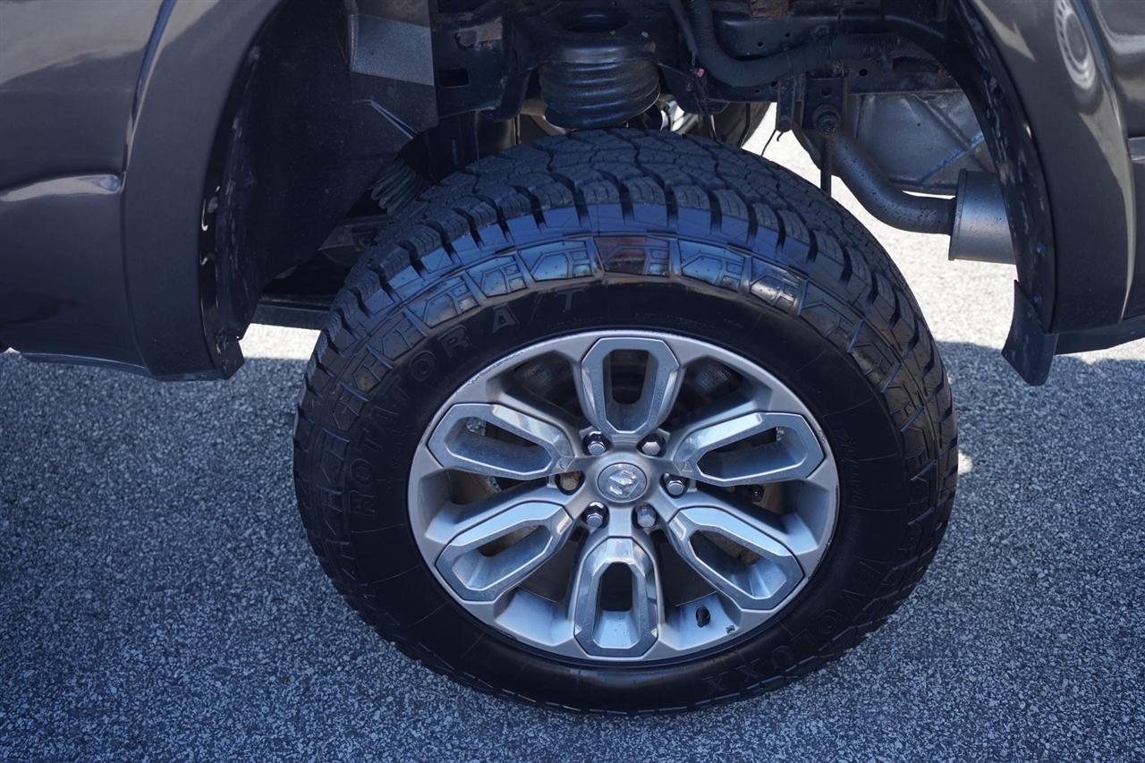 RAM 1500 Laramie Crew Cab SWB 4WD 2020