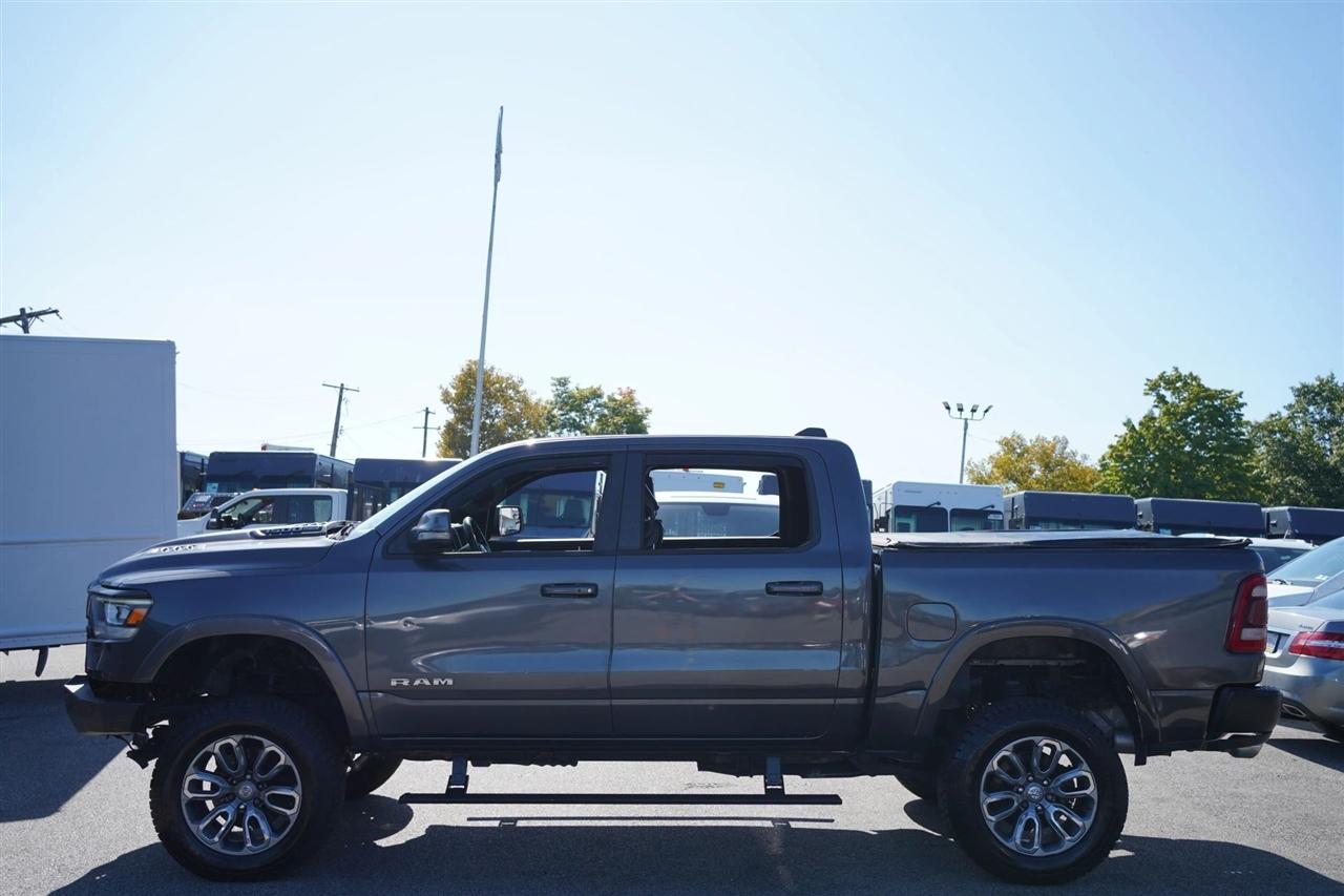 RAM 1500 Laramie Crew Cab SWB 4WD 2020