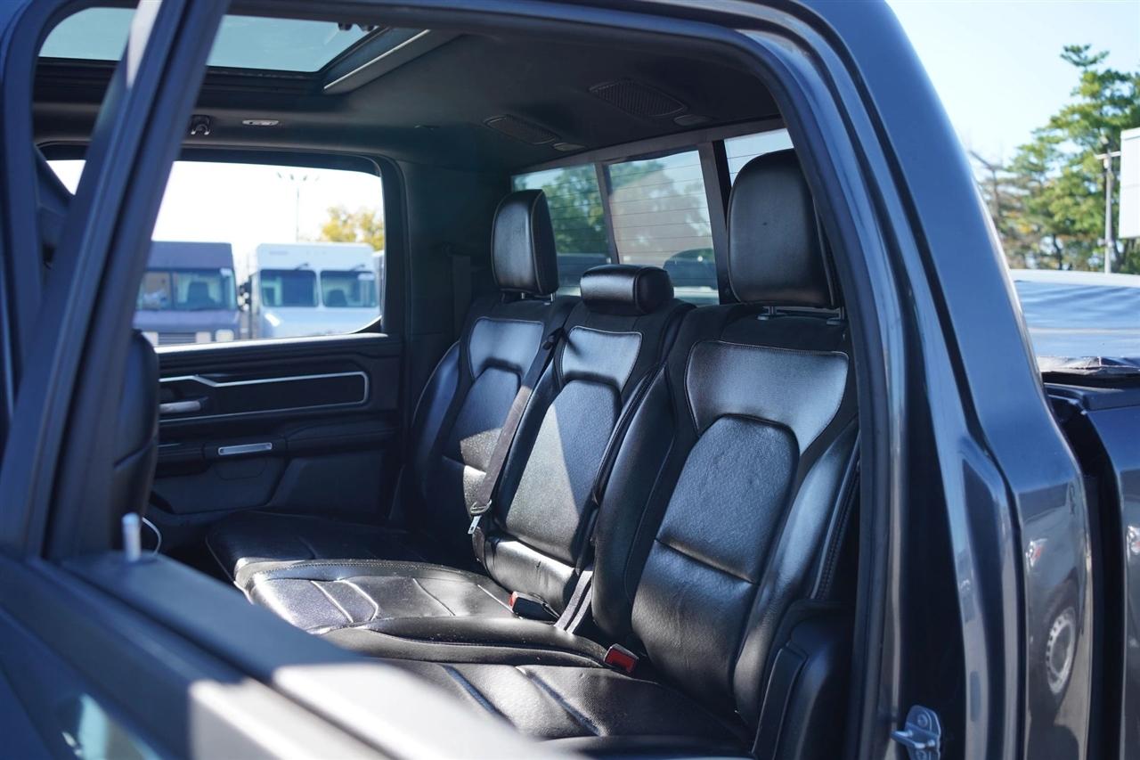 RAM 1500 Laramie Crew Cab SWB 4WD 2020