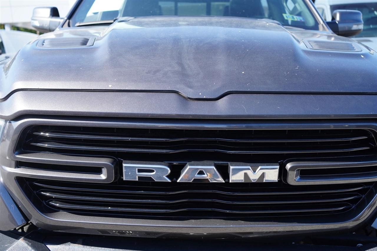 RAM 1500 Laramie Crew Cab SWB 4WD 2020