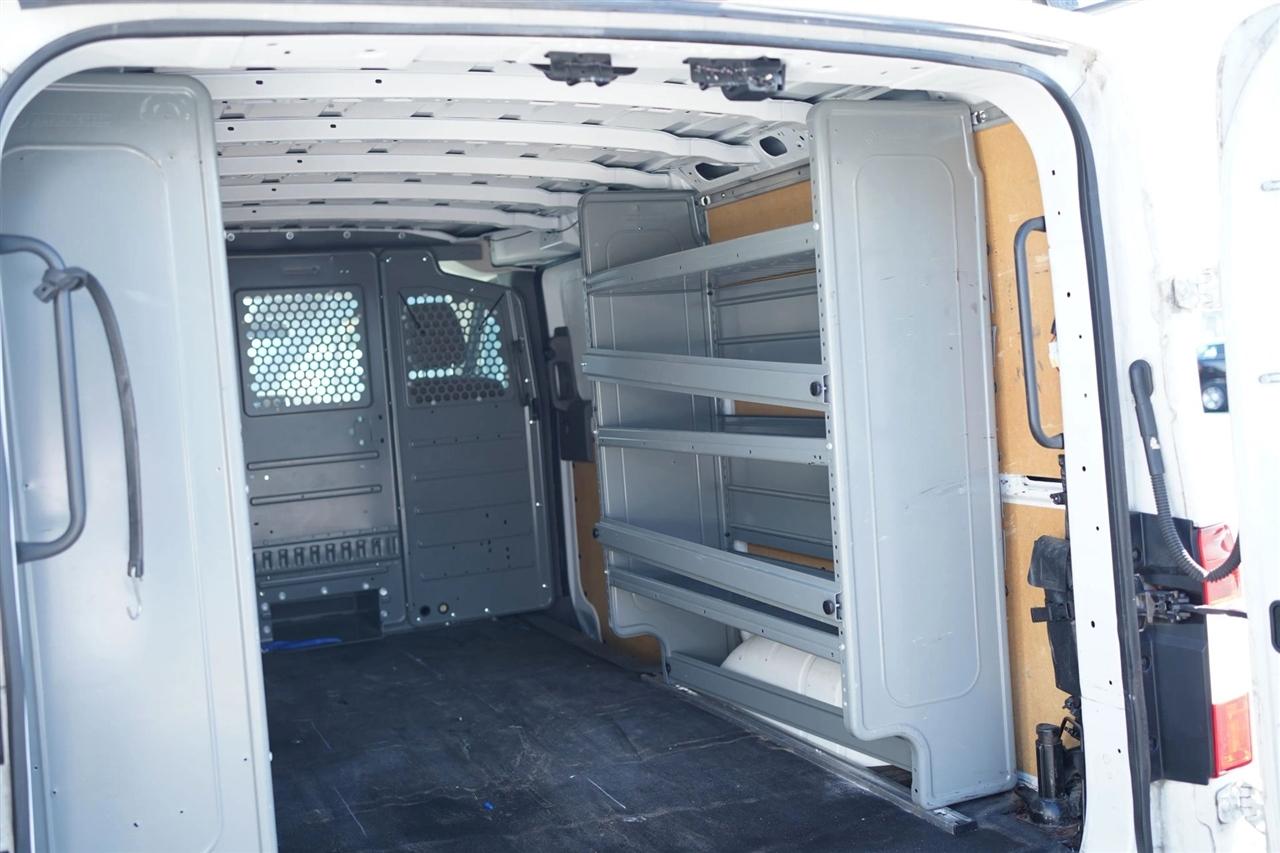 Nissan NV Cargo 1500 SV 2018