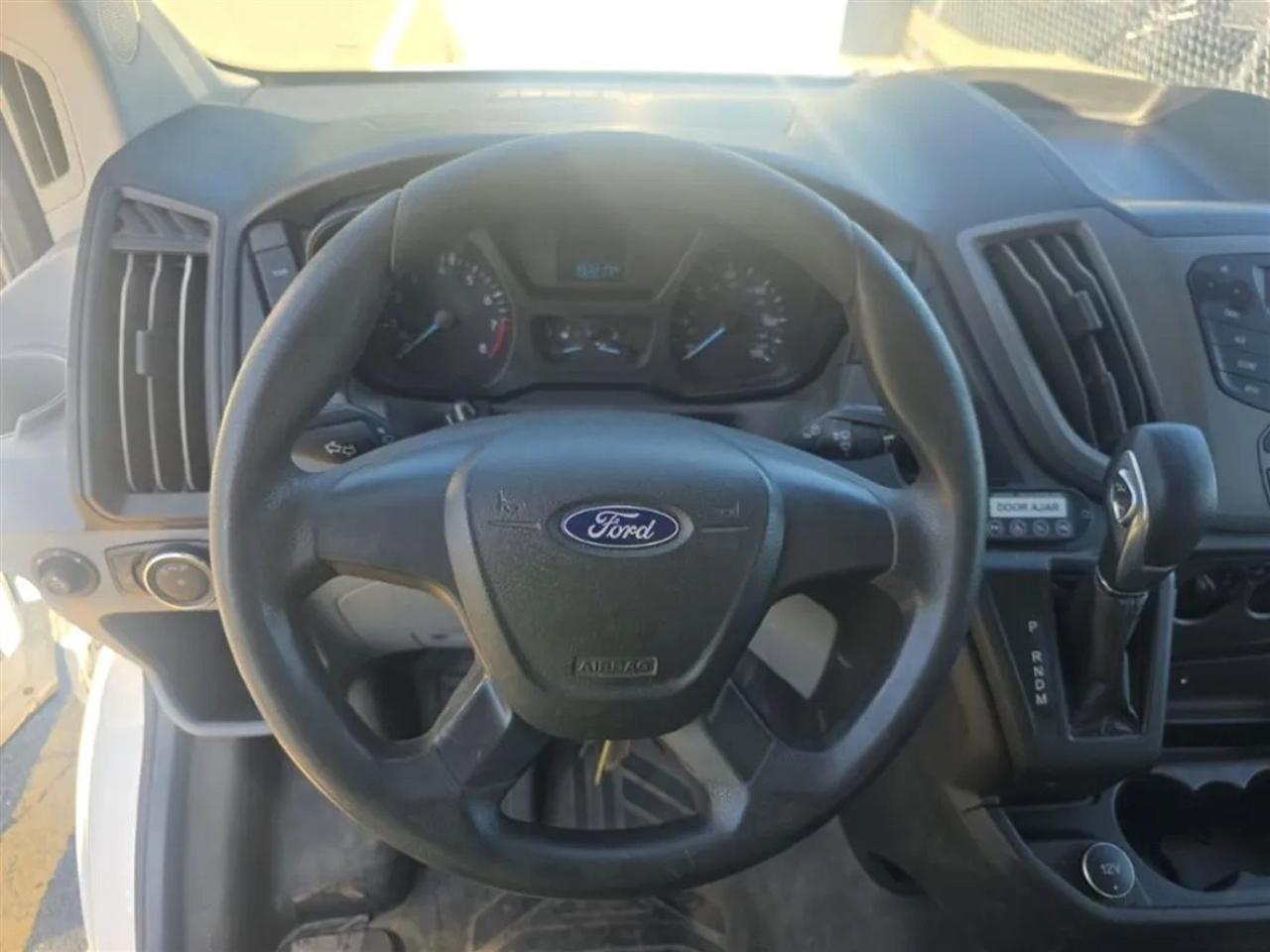 Ford Transit 350 Wagon Med. Roof XL w/Sliding Pass. 148-in. WB 2018