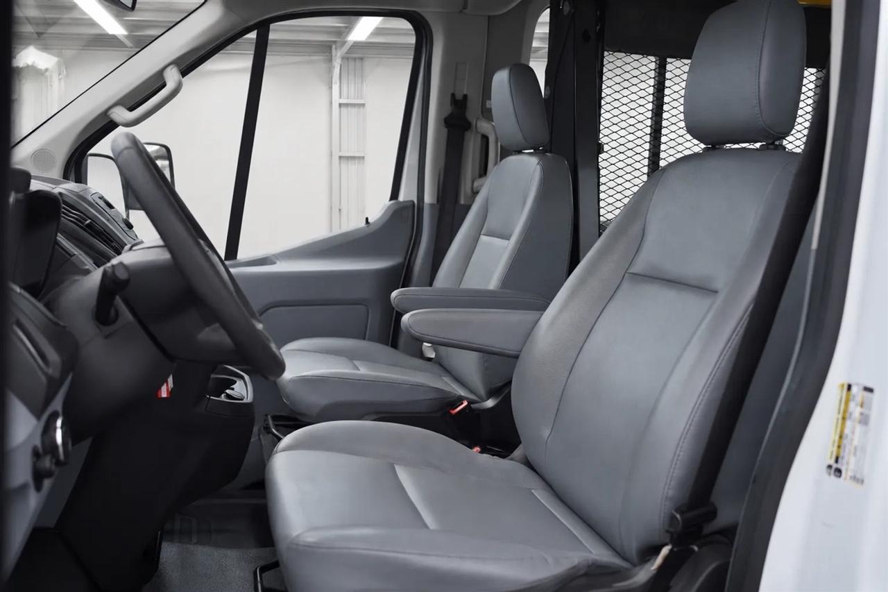 Ford Transit 350 Wagon Med. Roof XL w/Sliding Pass. 148-in. WB 2018
