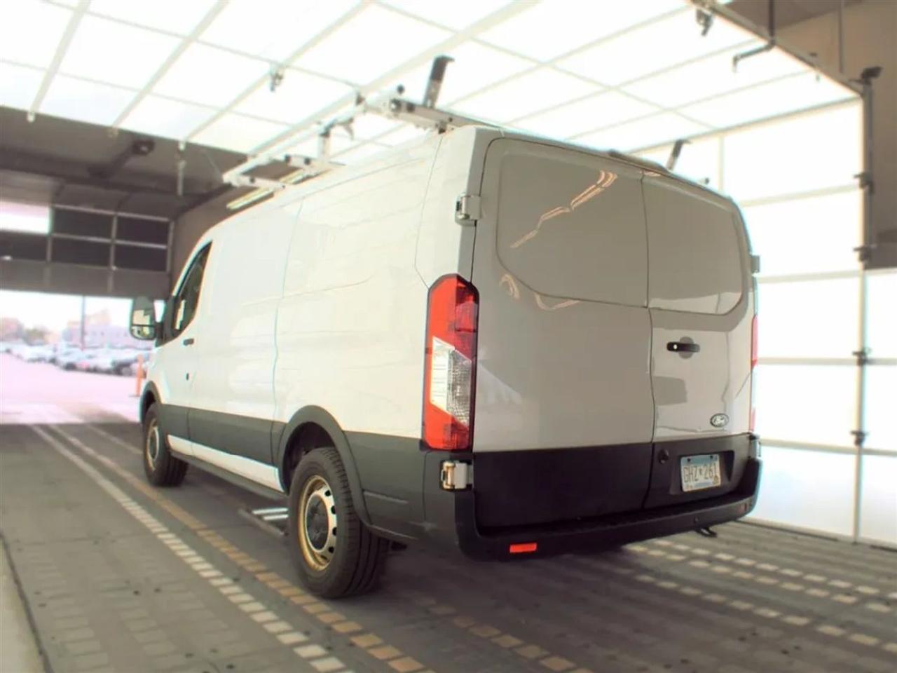 Ford Transit 150 Van Low Roof w/Sliding Pass. 130-in. WB 2021