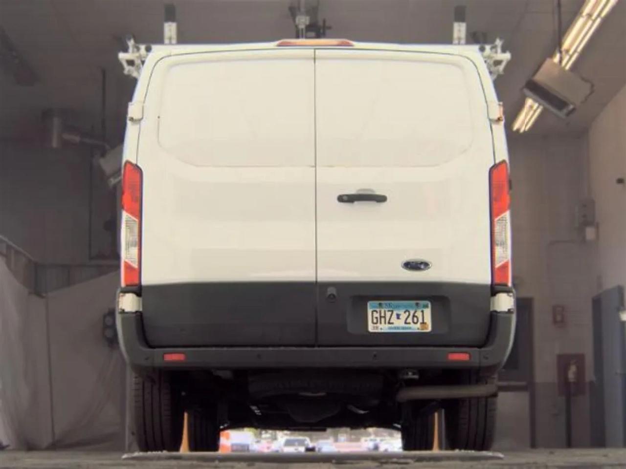 Ford Transit 150 Van Low Roof w/Sliding Pass. 130-in. WB 2021