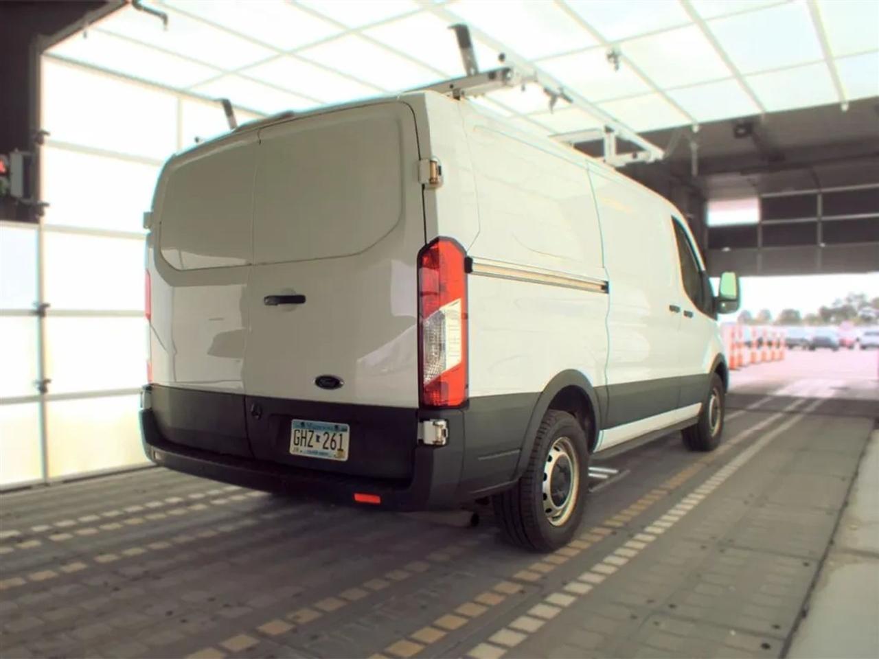Ford Transit 150 Van Low Roof w/Sliding Pass. 130-in. WB 2021