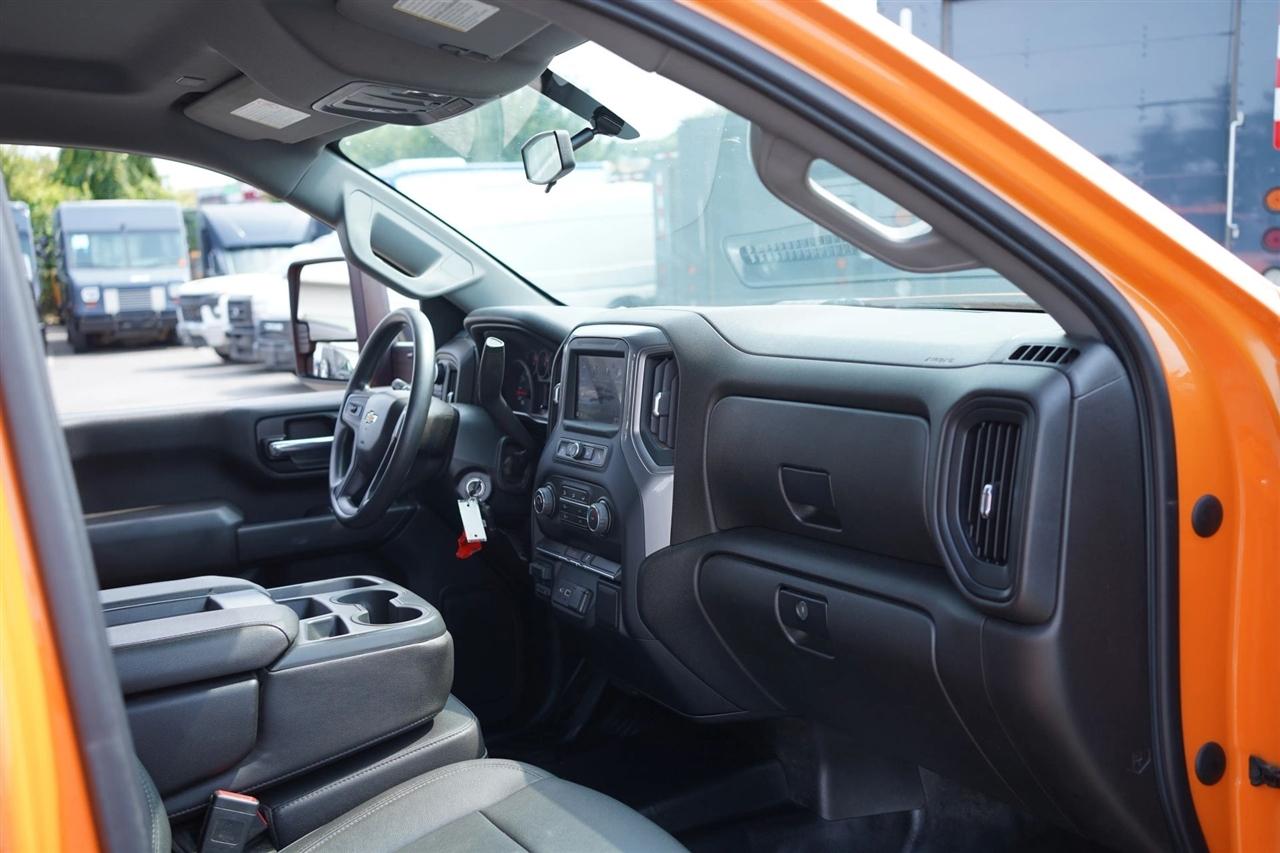 Chevrolet Silverado 3500HD Work Truck Crew Cab 4WD 2022