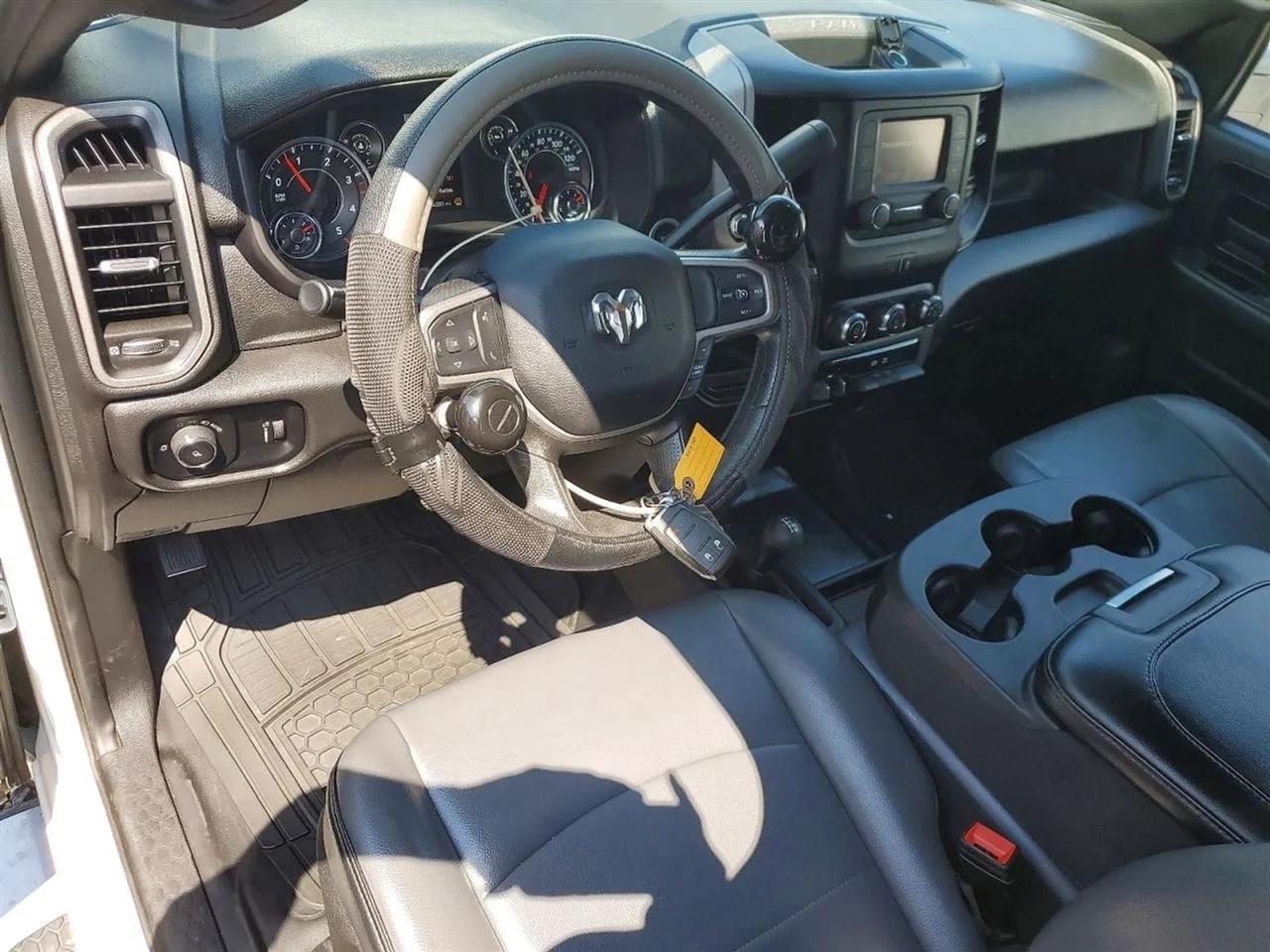 RAM 3500 Tradesman Crew Cab 4WD DRW 2024