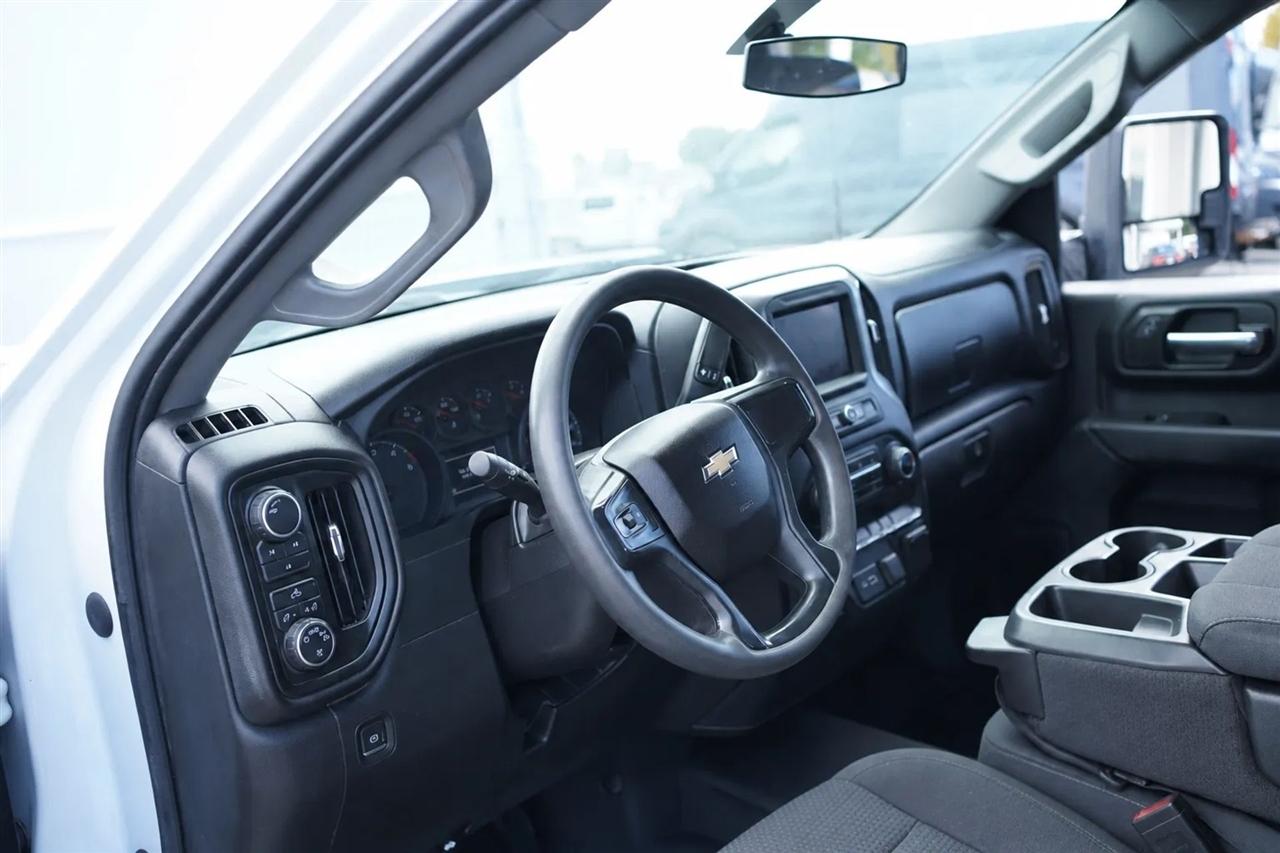 Chevrolet Silverado 3500HD Work Truck Crew Cab 4WD 2022