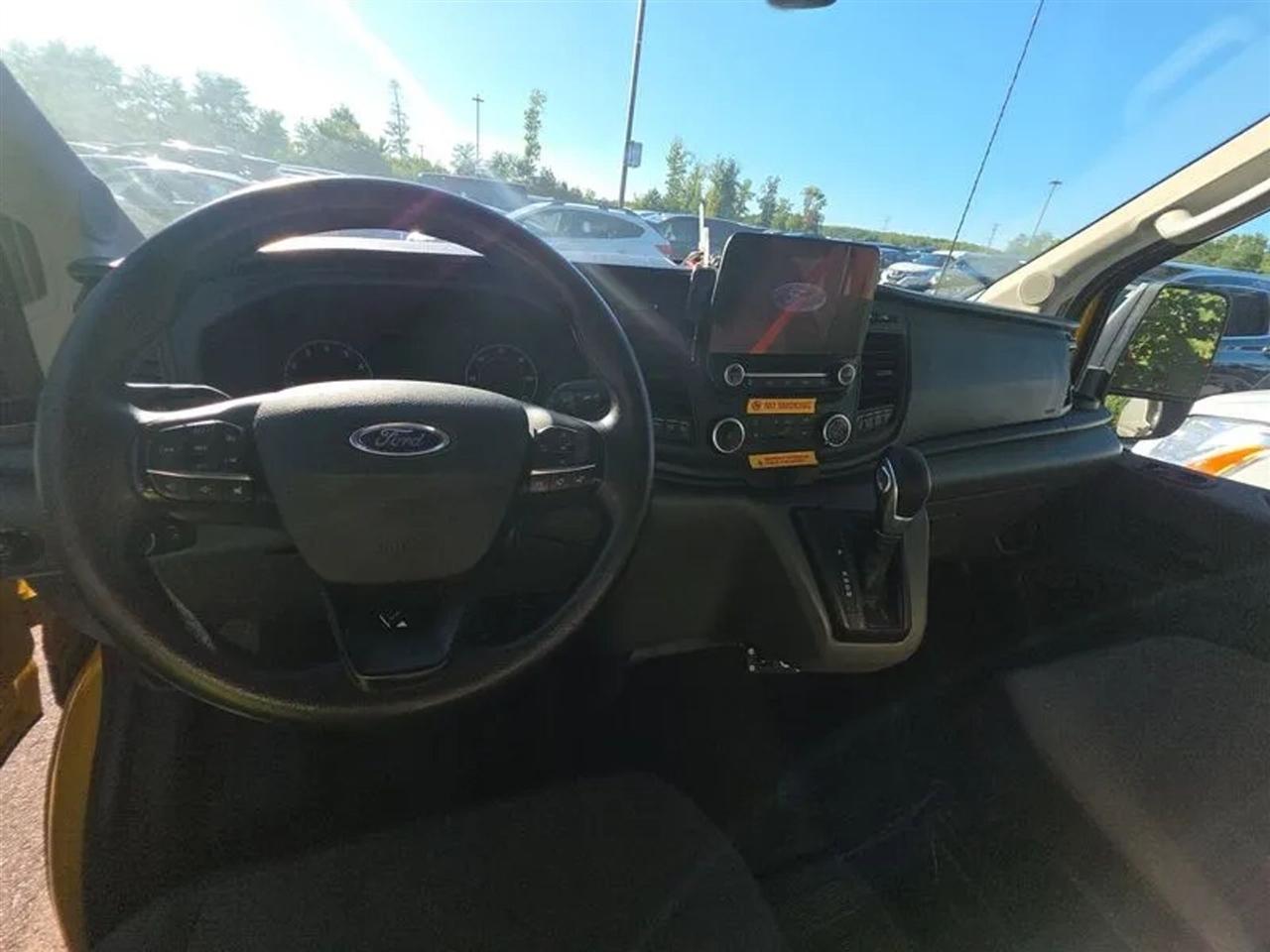 Ford Transit 250 Van High Roof w/Sliding Pass. 148-in. WB EL 2021