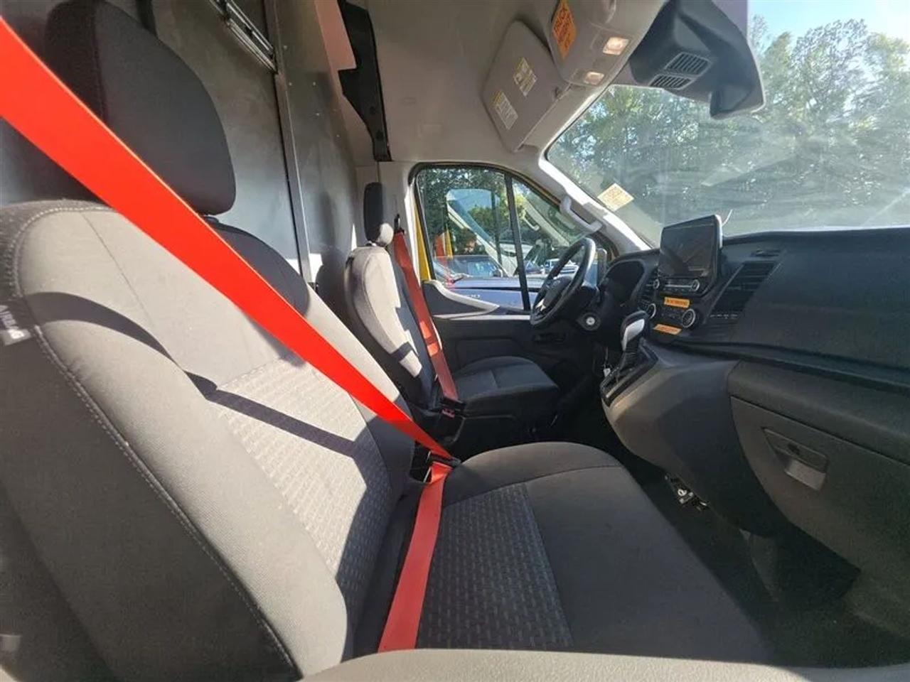 Ford Transit 250 Van High Roof w/Sliding Pass. 148-in. WB EL 2021