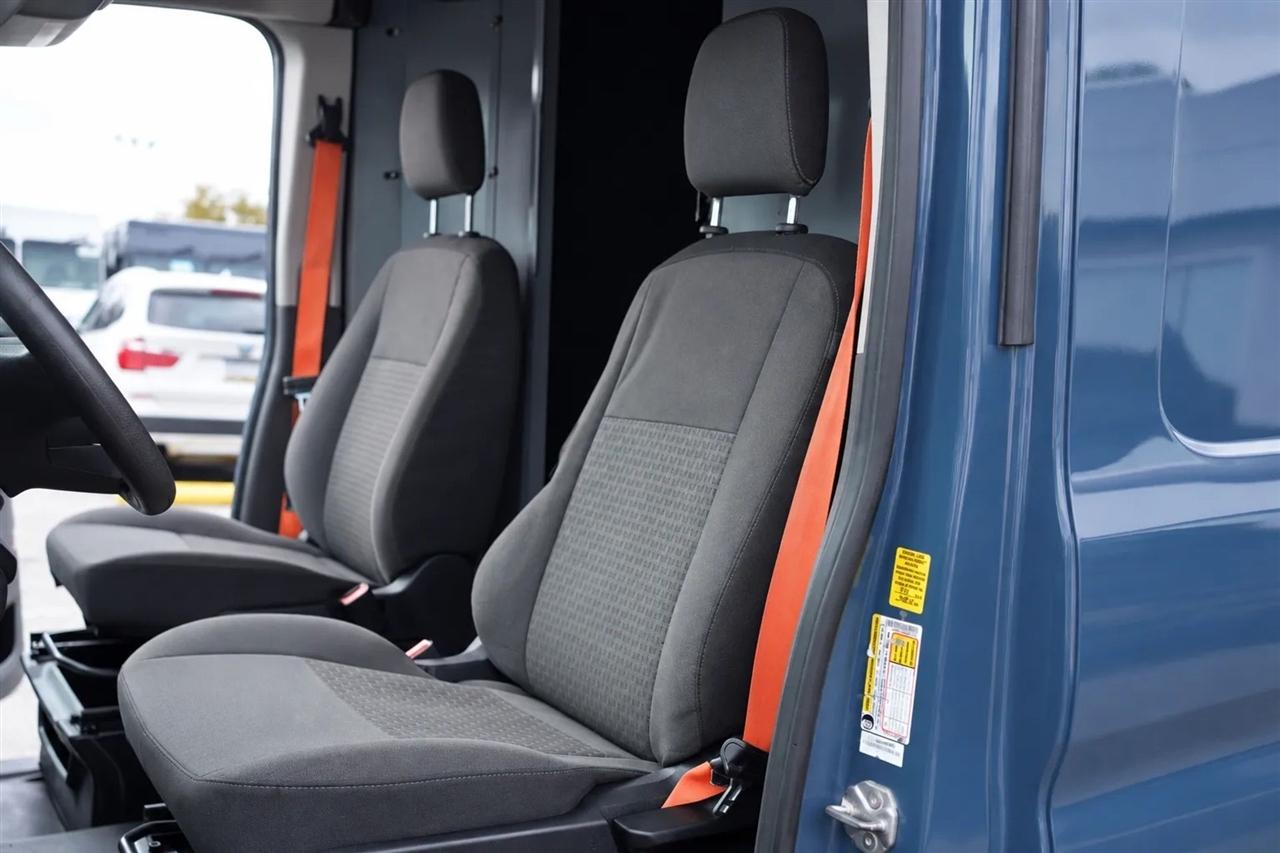 Ford Transit 250 Van High Roof w/Sliding Pass. 148-in. WB EL 2020