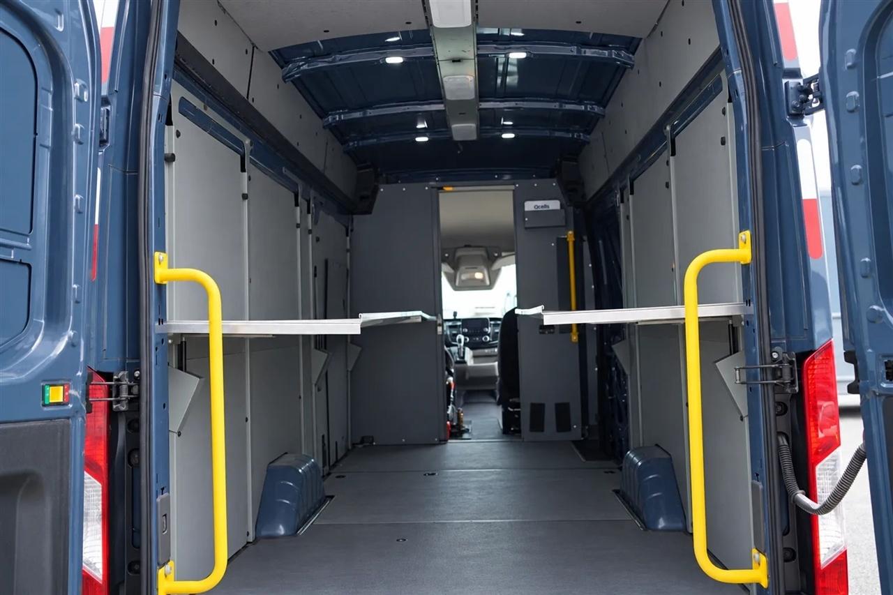 Ford Transit 250 Van High Roof w/Sliding Pass. 148-in. WB EL 2020