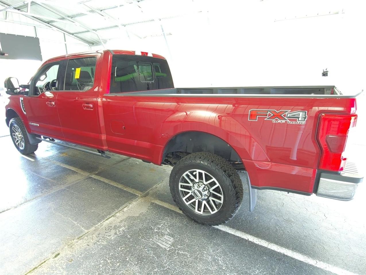 Ford F-350 SD Lariat Crew Cab 4WD 2017