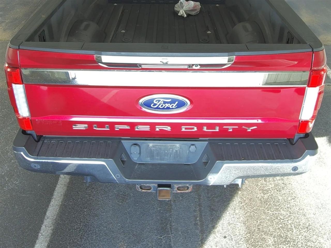 Ford F-350 SD Lariat Crew Cab 4WD 2017