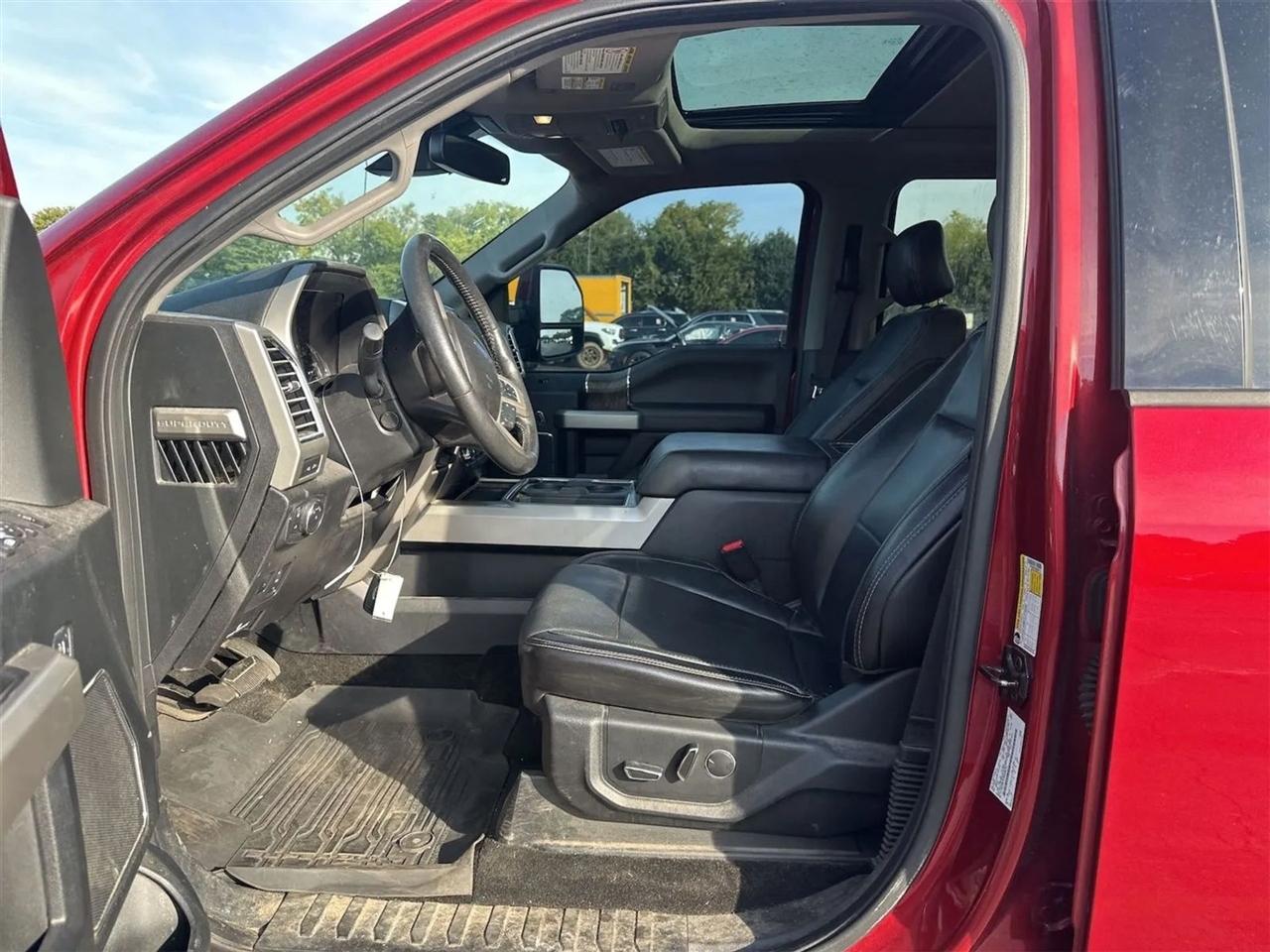 Ford F-350 SD Lariat Crew Cab 4WD 2017