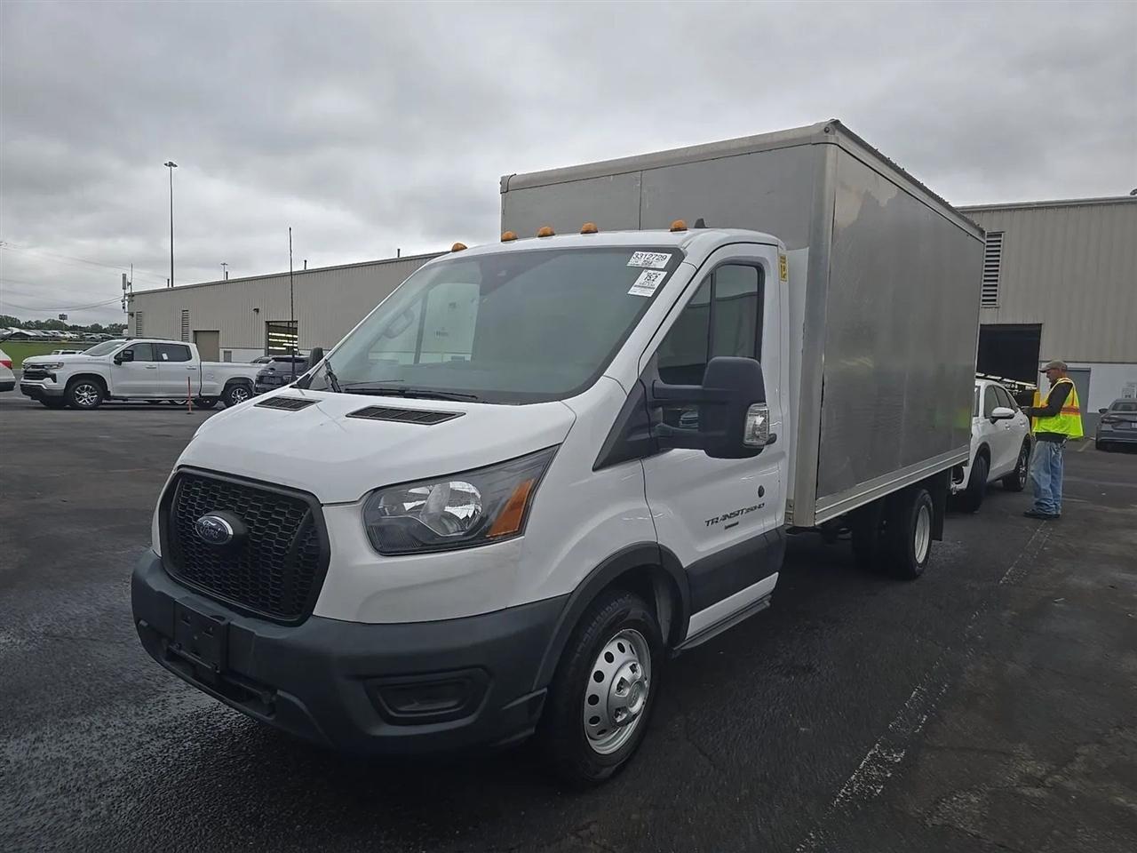 Ford Transit T-350 HD DRW 2023