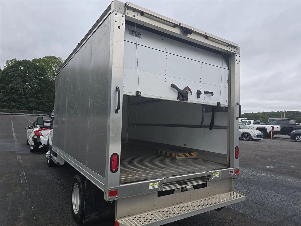 Ford Transit T-350 HD DRW 2023