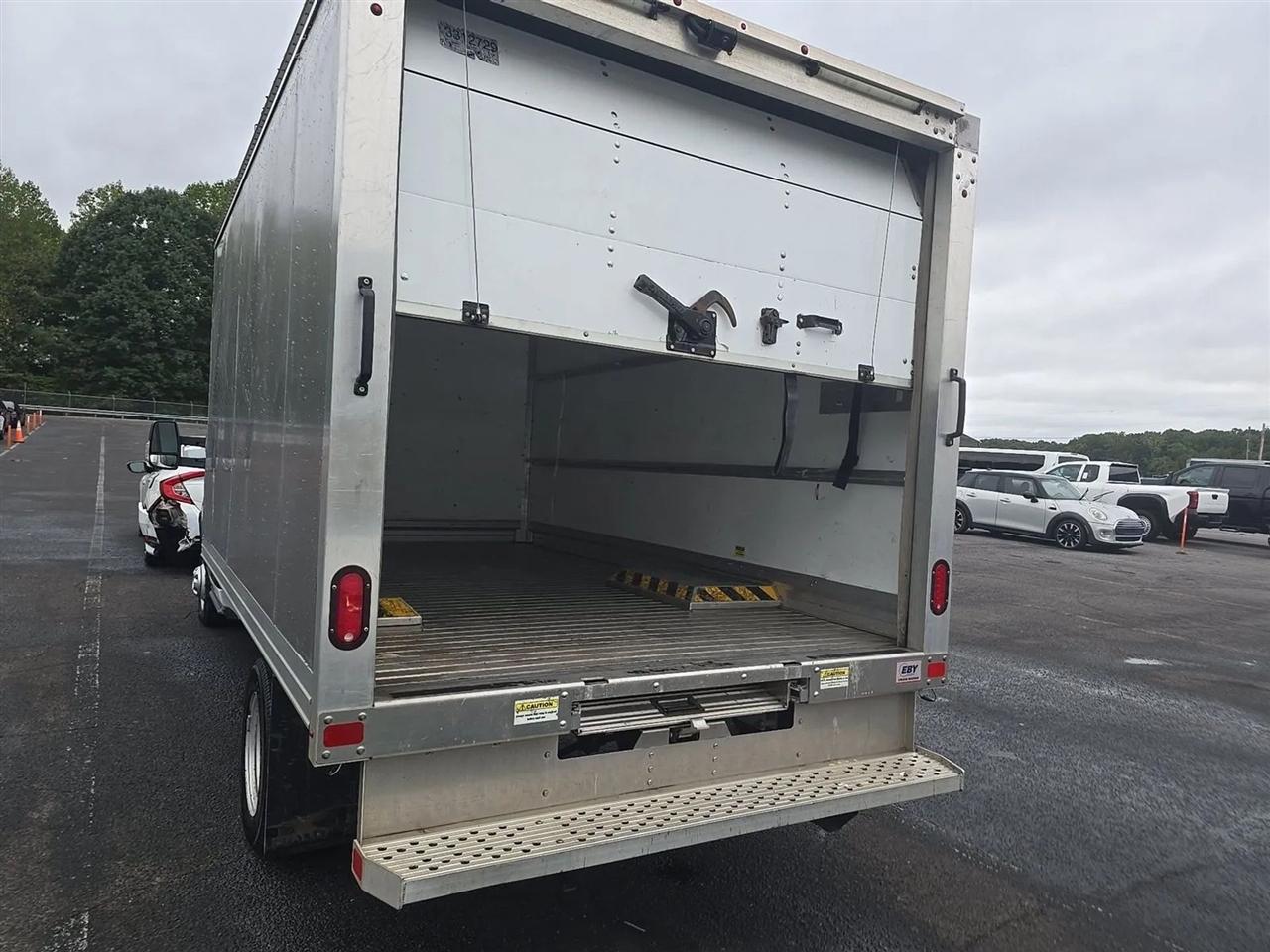 Ford Transit T-350 HD DRW 2023
