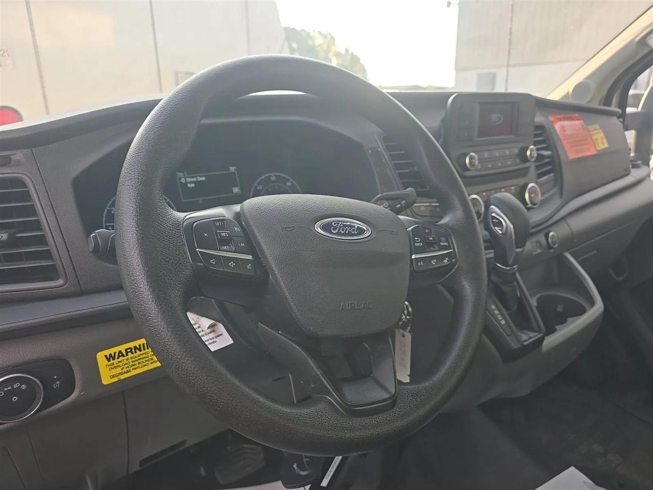 Ford Transit T-350 HD DRW 2023