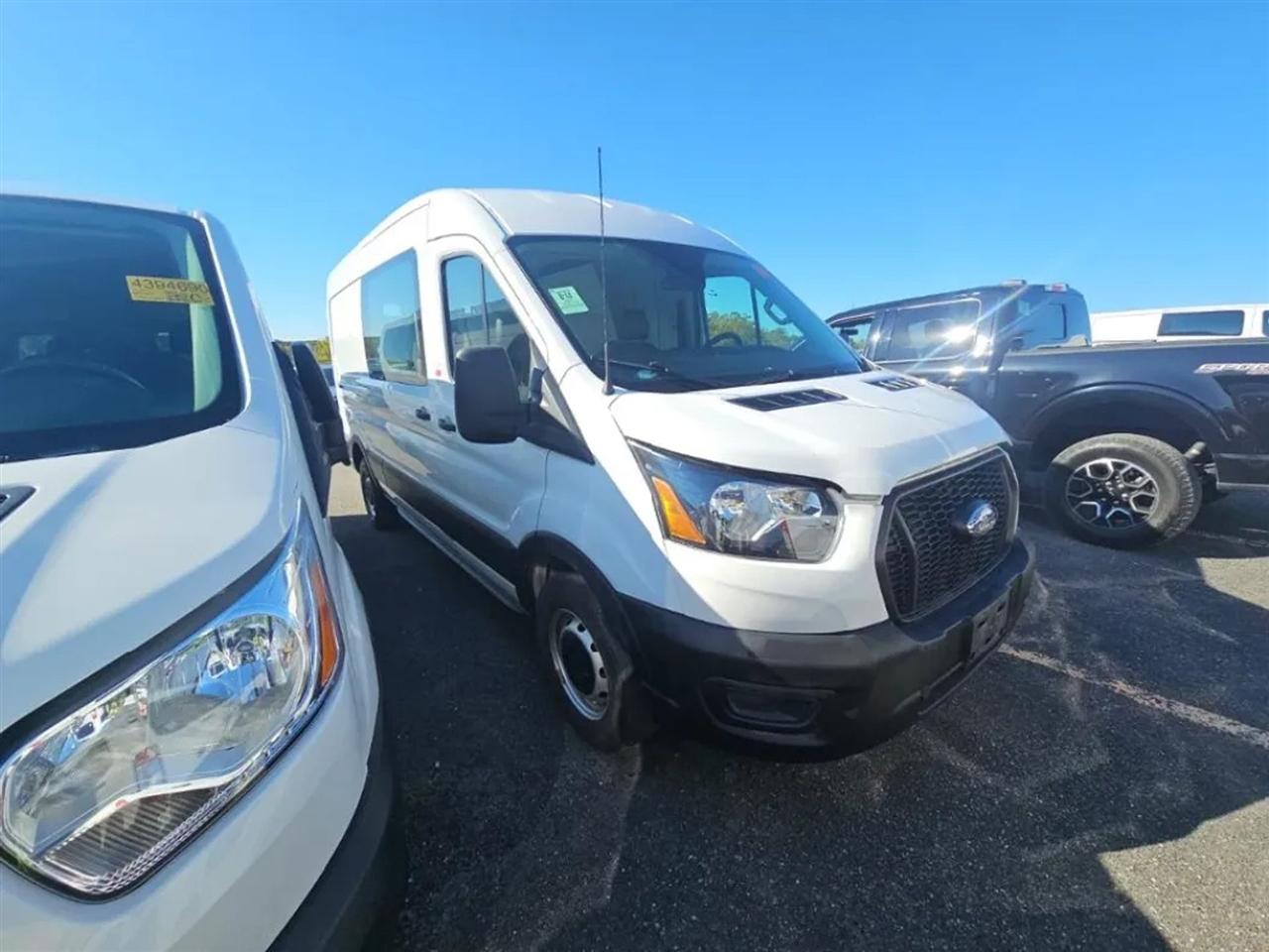 Ford Transit 250 Van Med. Roof w/Sliding Pass. 130-in. WB 2021