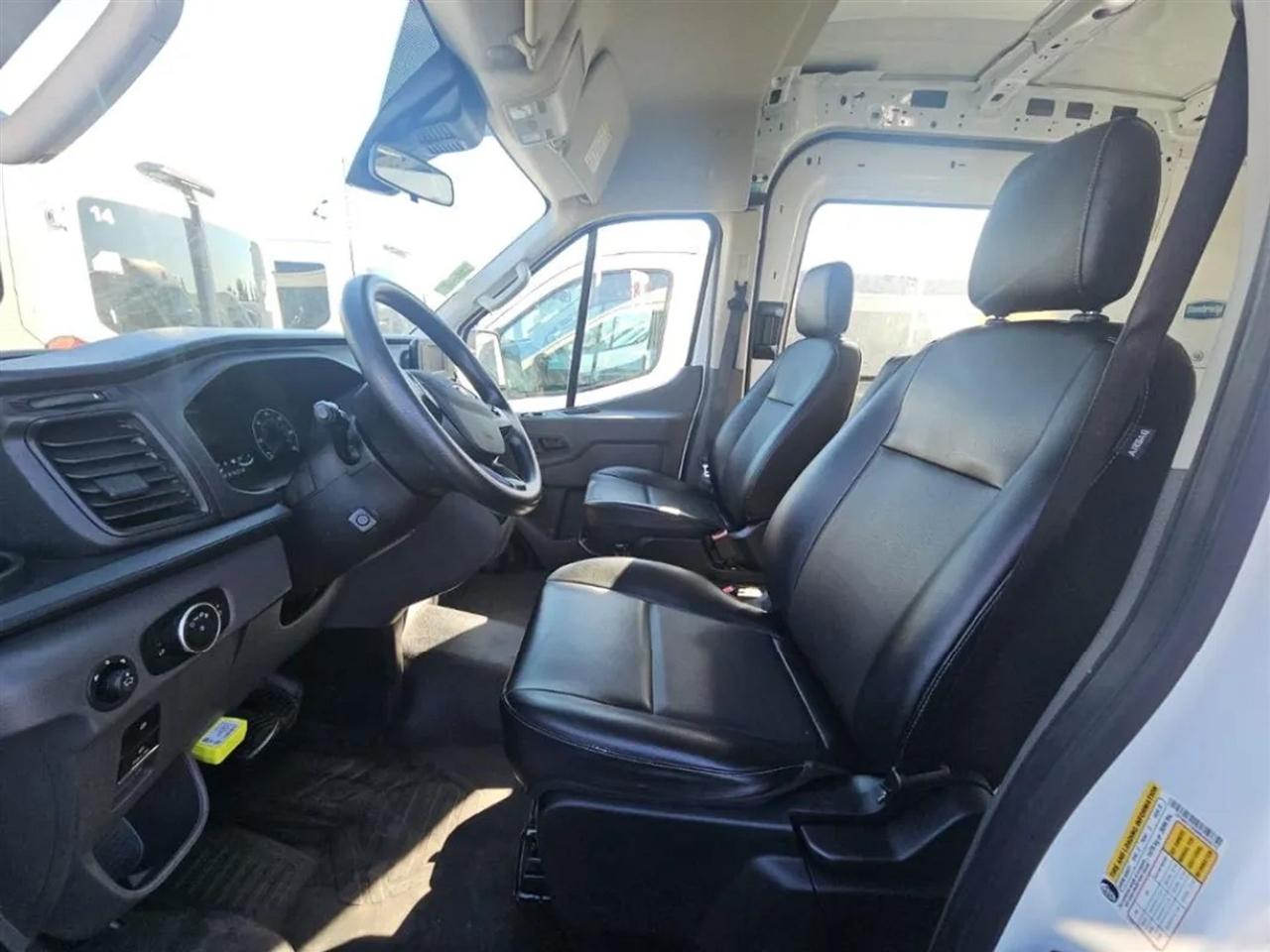 Ford Transit 250 Van Med. Roof w/Sliding Pass. 130-in. WB 2021