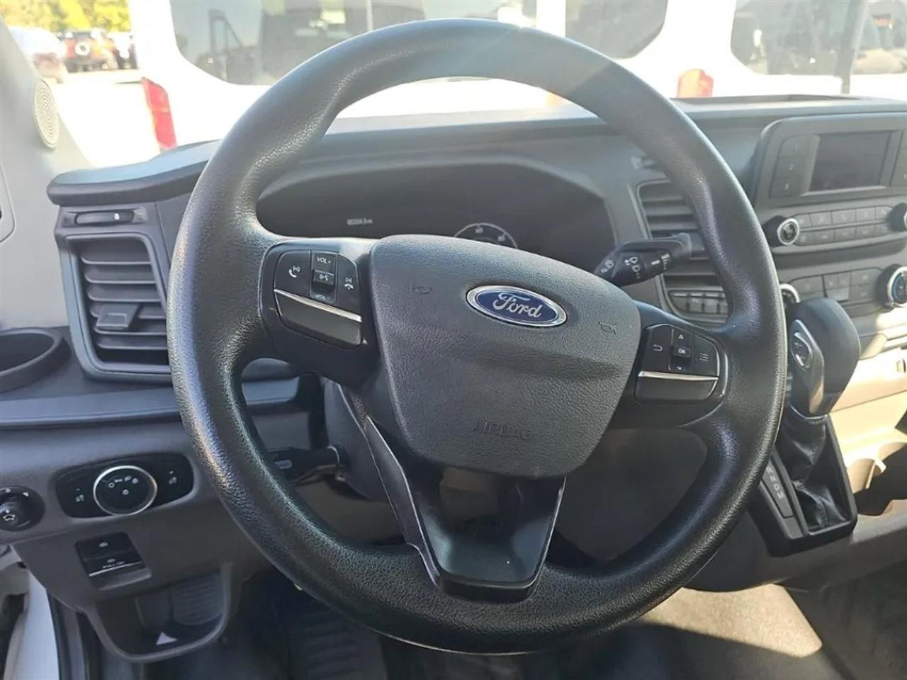 Ford Transit 250 Van Med. Roof w/Sliding Pass. 130-in. WB 2021