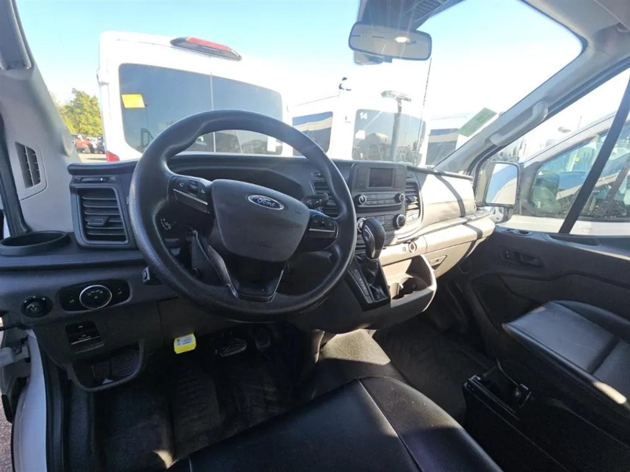 Ford Transit 250 Van Med. Roof w/Sliding Pass. 130-in. WB 2021