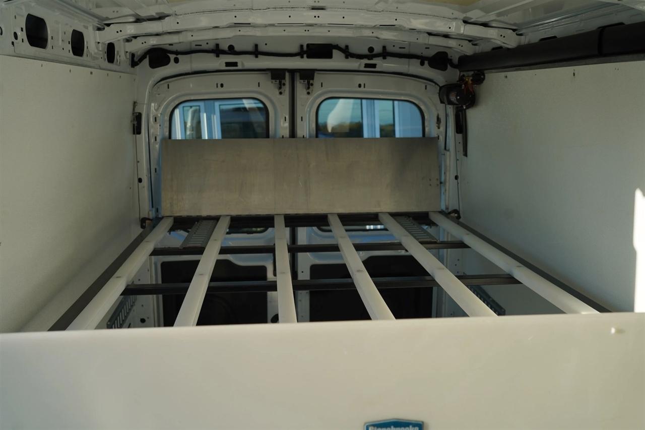 Ford Transit 250 Van Med. Roof w/Sliding Pass. 130-in. WB 2021