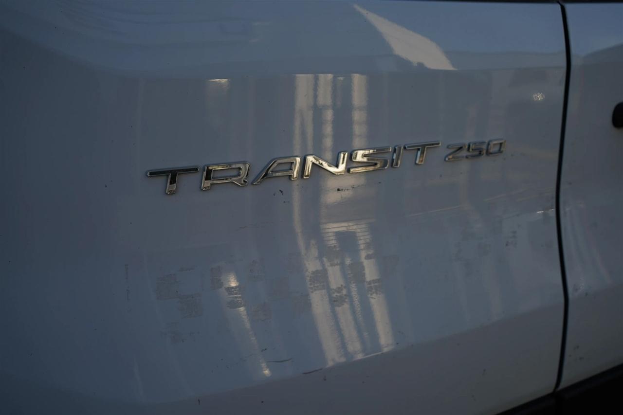 Ford Transit 250 Van Med. Roof w/Sliding Pass. 130-in. WB 2021