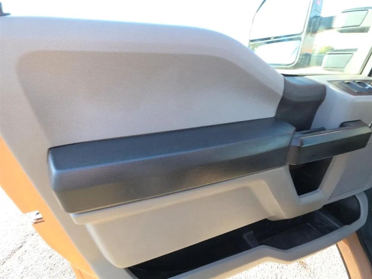 Ford F-350 SD XL Crew Cab 2WD 2021