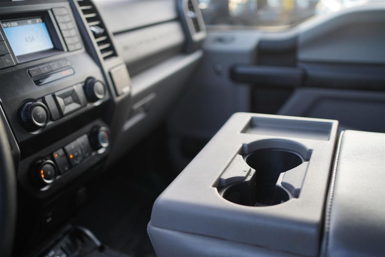 Ford F-350 SD XL Crew Cab 2WD 2021