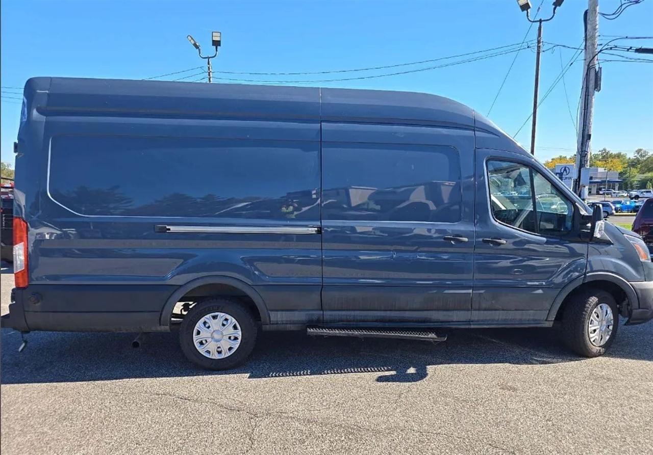 Ford Transit 250 Van High Roof w/Sliding Pass. 148-in. WB EL 2021