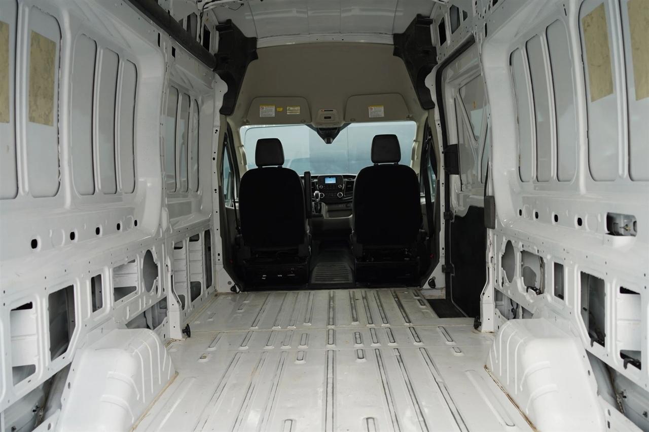 Ford Transit 250 Van High Roof w/Sliding Pass. 148-in. WB EL 2025