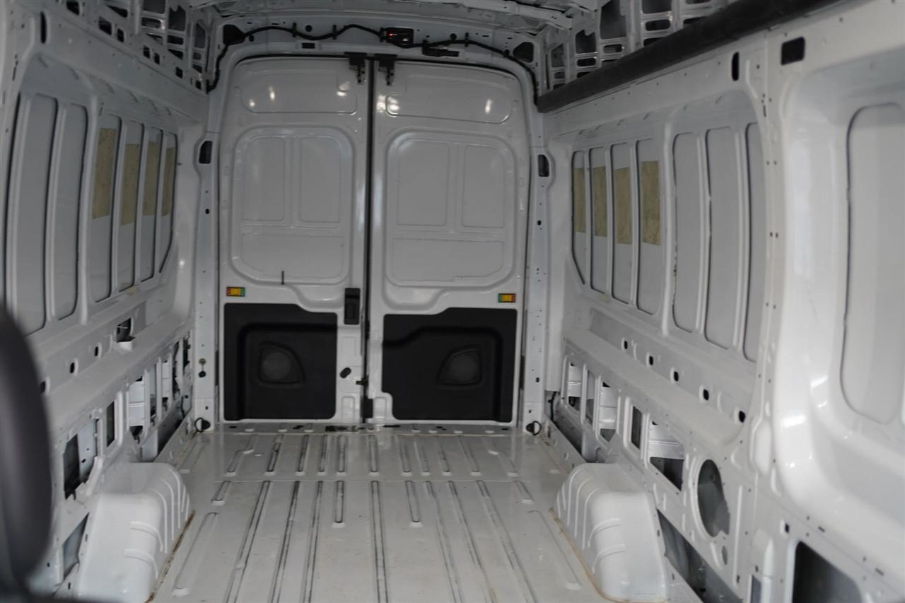 Ford Transit 250 Van High Roof w/Sliding Pass. 148-in. WB EL 2025