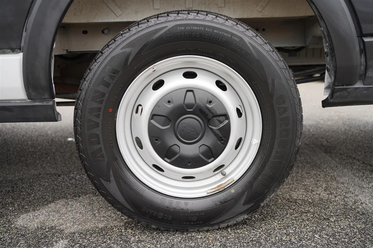 Ford Transit 250 Van High Roof w/Sliding Pass. 148-in. WB EL 2025