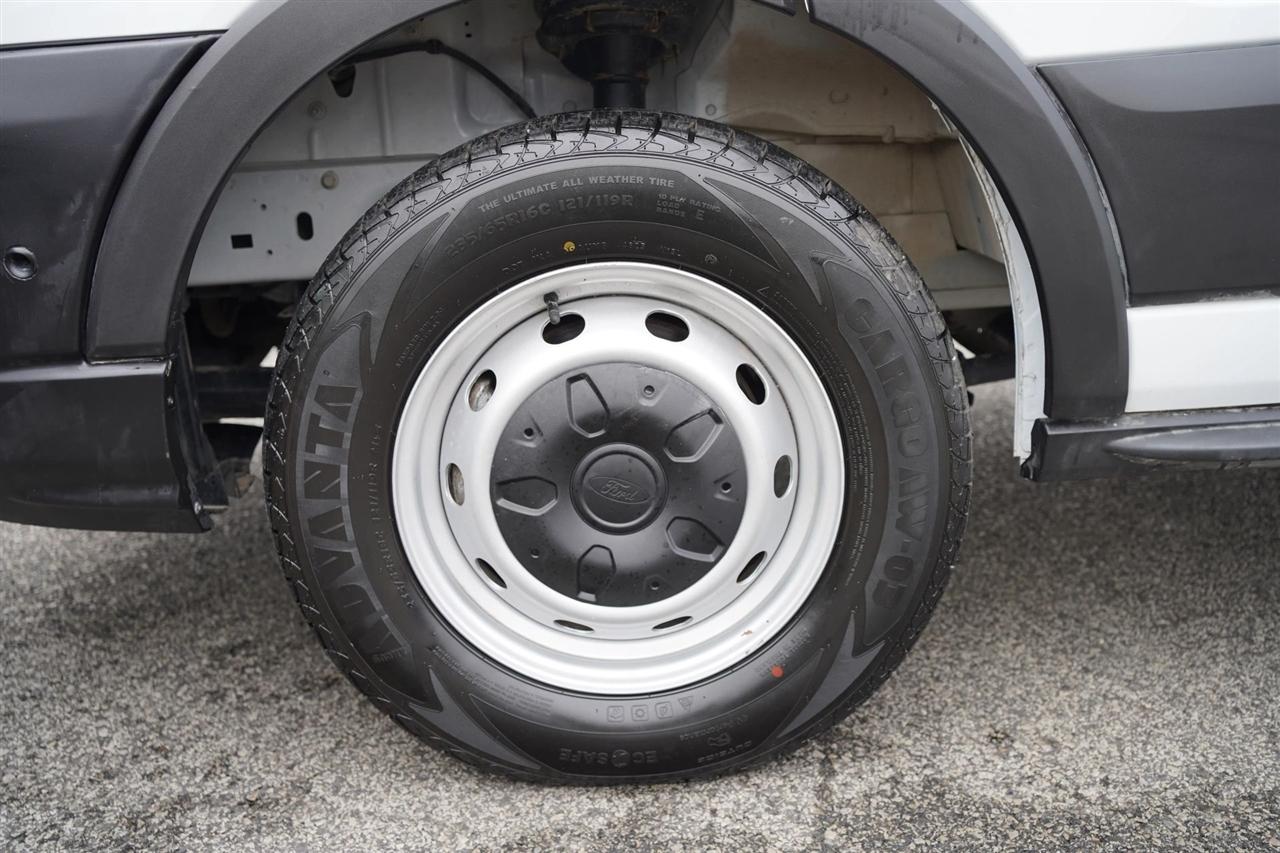 Ford Transit 250 Van High Roof w/Sliding Pass. 148-in. WB EL 2025