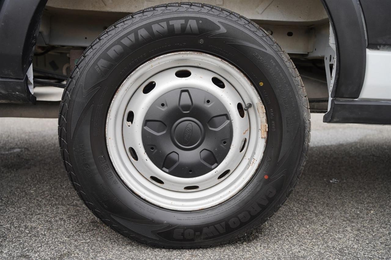 Ford Transit 250 Van High Roof w/Sliding Pass. 148-in. WB EL 2025