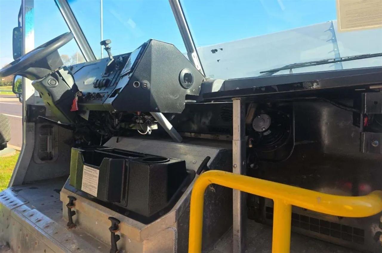 Ford Stripped Chassis  2020