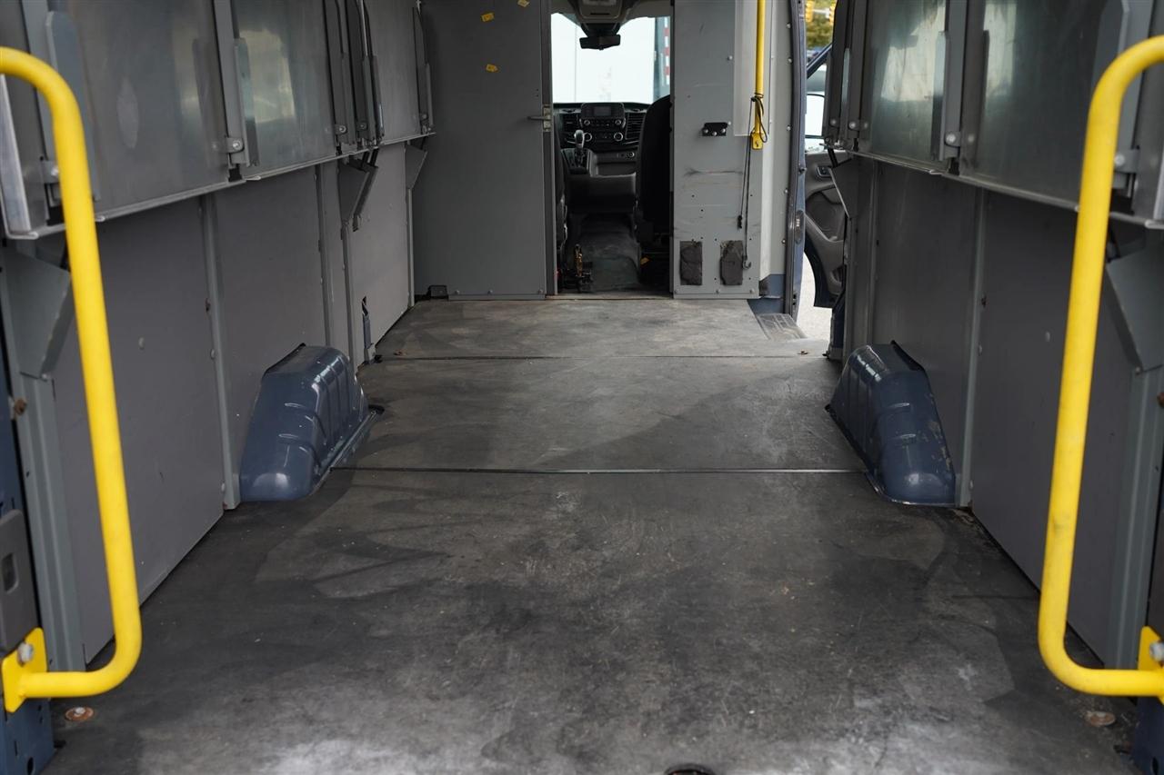 Ford Transit 250 Van High Roof w/Sliding Pass. 148-in. WB EL 2020