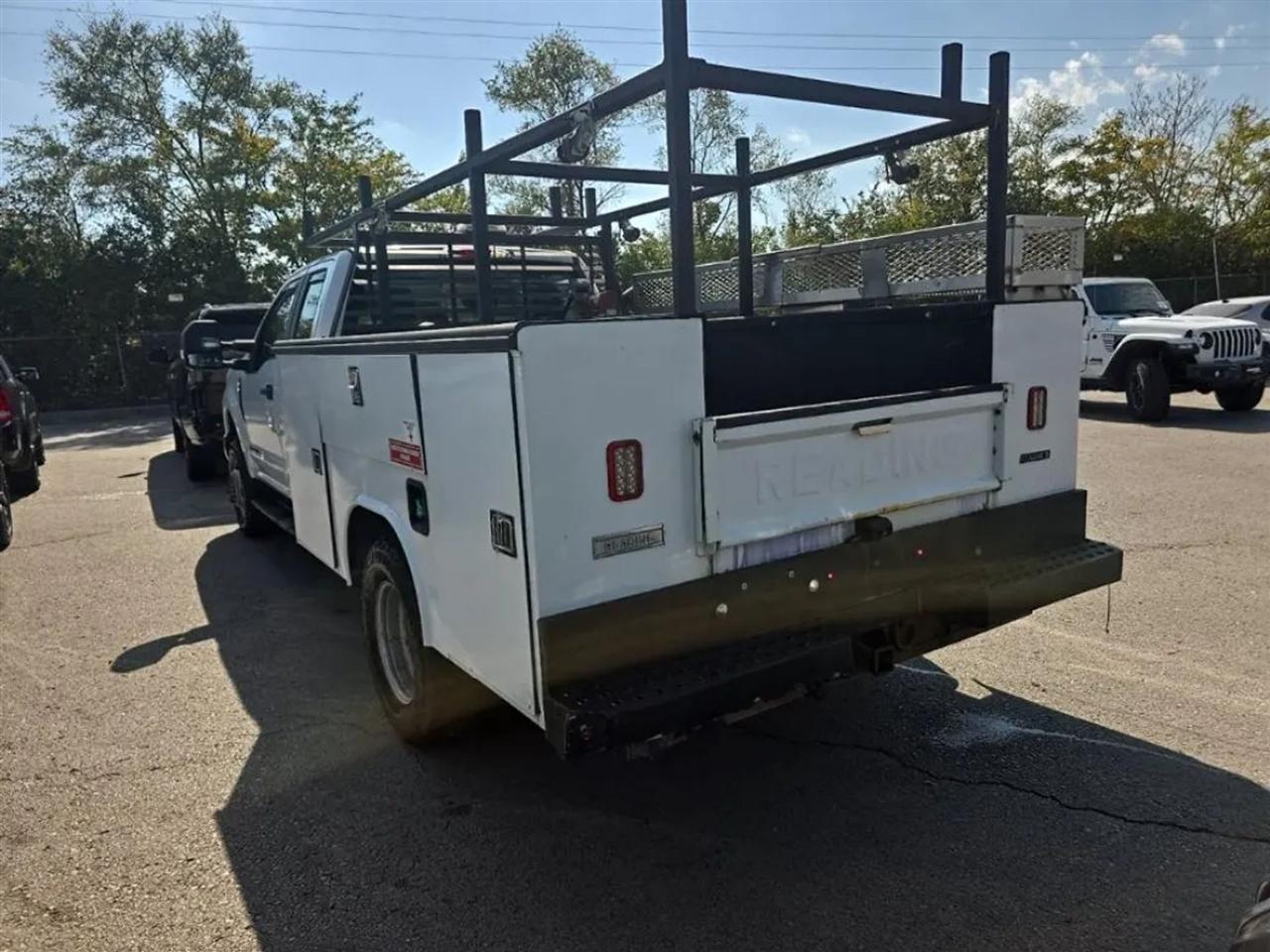 Ford F-350 SD XL SuperCab Long Bed DRW 4WD 2019