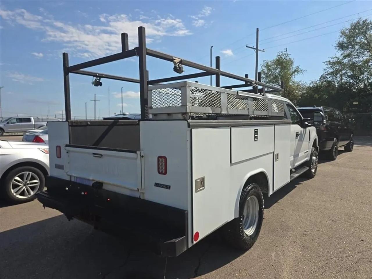 Ford F-350 SD XL SuperCab Long Bed DRW 4WD 2019